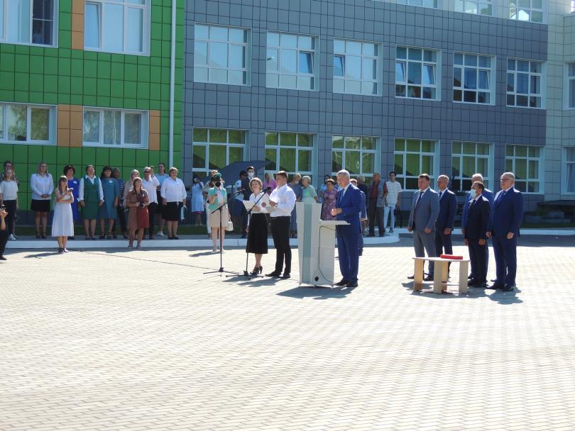 1 сентября новая школа в Ямном открыла свои двери для учеников